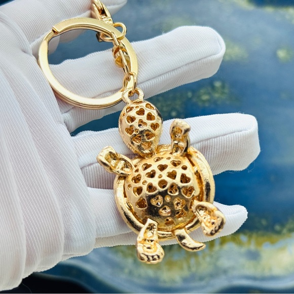 Turtle Keychain Rhinestone Sea Turtle Charm Bag Charm Keychain - Picture 7 of 7